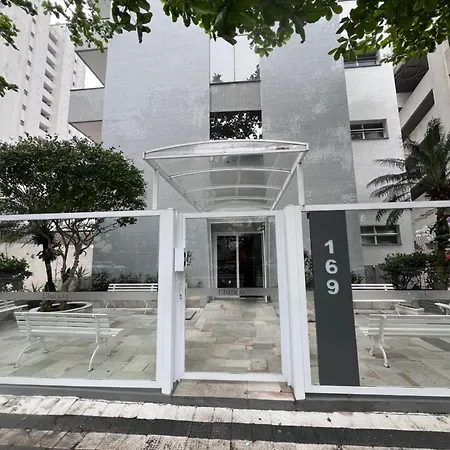 Apartamento 2 suítes Pitangueiras Guarujá-2